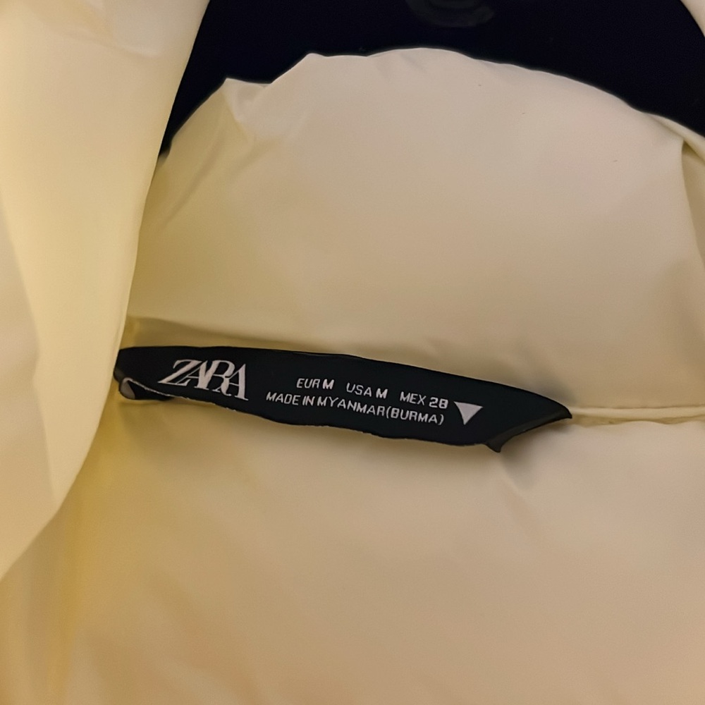 ZARA Cropped Puffer Jacket- Pastel Yellow - Picture 2 of 3